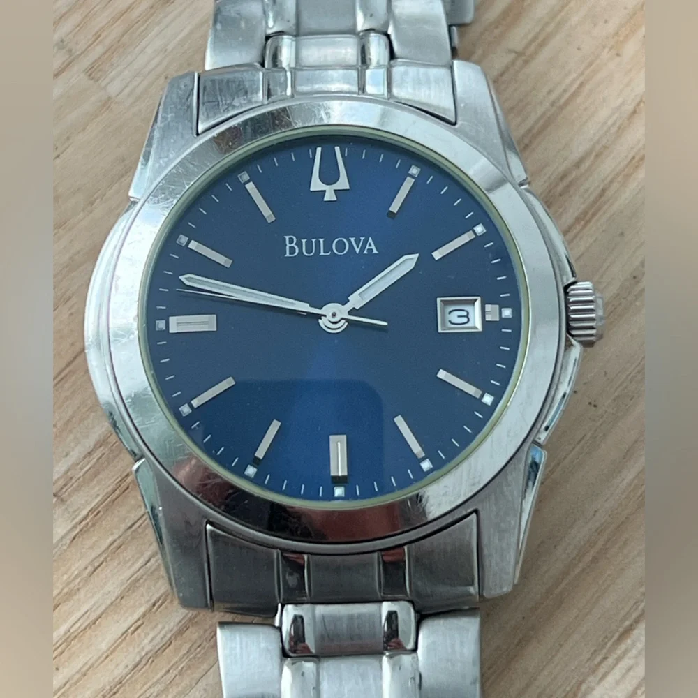 Bulova Luxury Men’s Watch Blue Dial Stainless Bracelet Case Date New Crystal